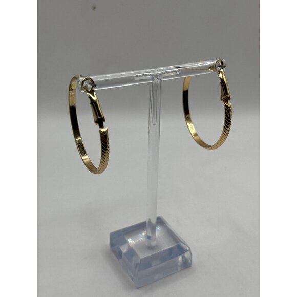 Gold-Tone Twisted Design Hoop Earrings With Leverback Closure - Picture 5 of 6